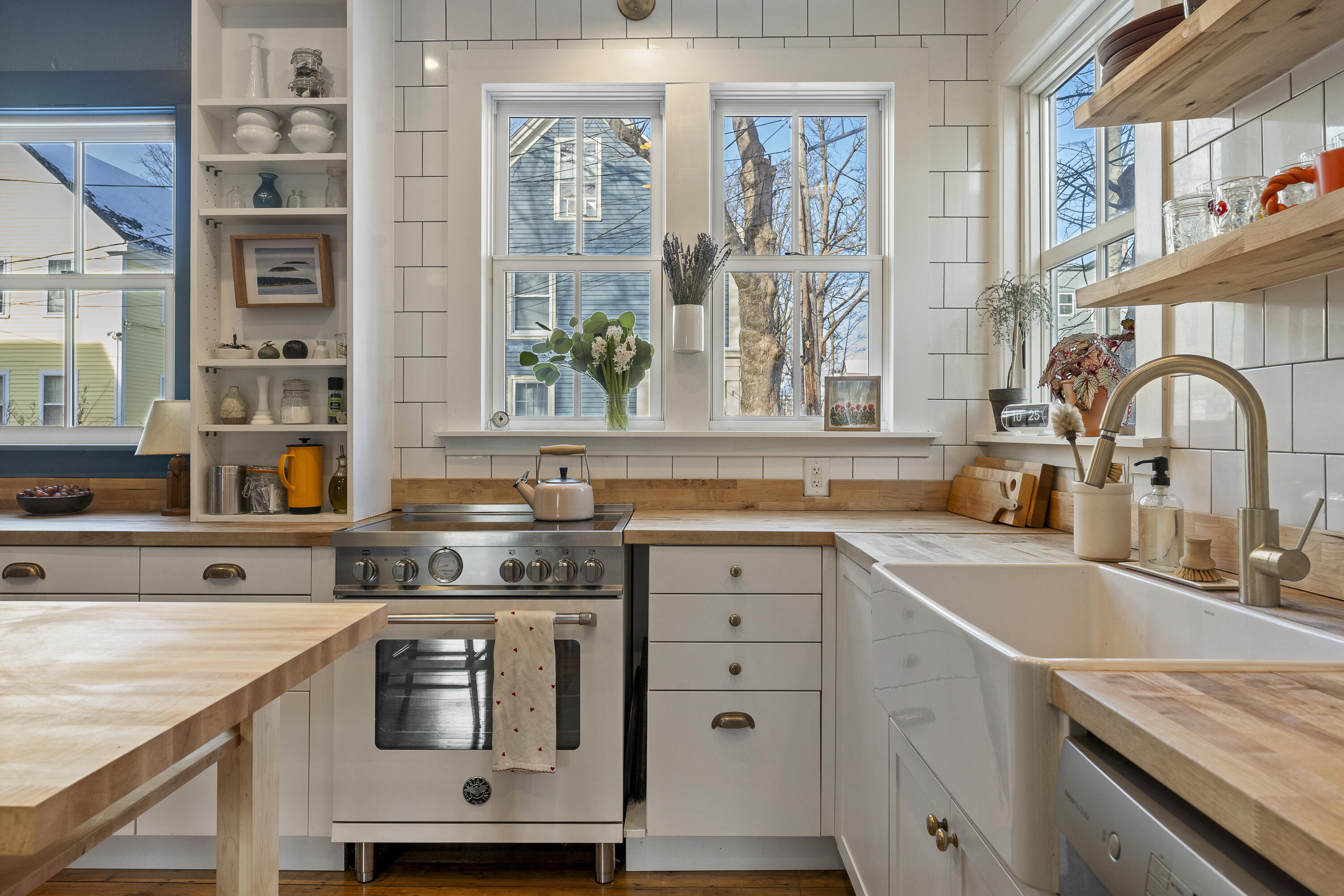 105 R Brackett Street Portland, ME 04102 - Photo 12 of 45 (24)_105R Brackett St. Portland(MAPS)