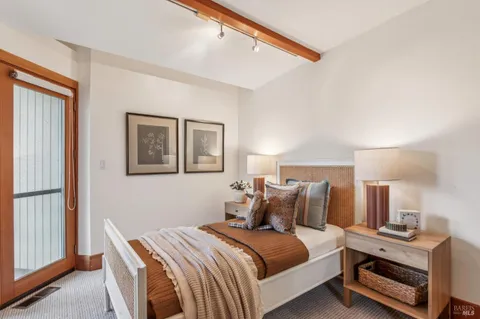 $1,495,000 | 7 Boardwalk One, Larkspur, CA 94939