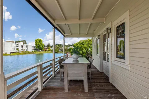 $1,495,000 | 7 Boardwalk One, Larkspur, CA 94939