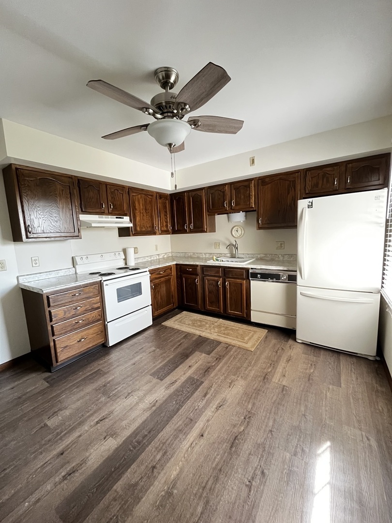 211 East Erie Street Spring Valley, IL 61362 - Photo 6 of 13 Gallery Image 6