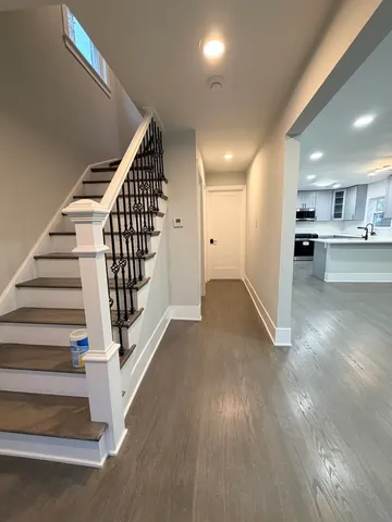 $719,900 | 3024 West Fargo Avenue, Chicago, IL 60645