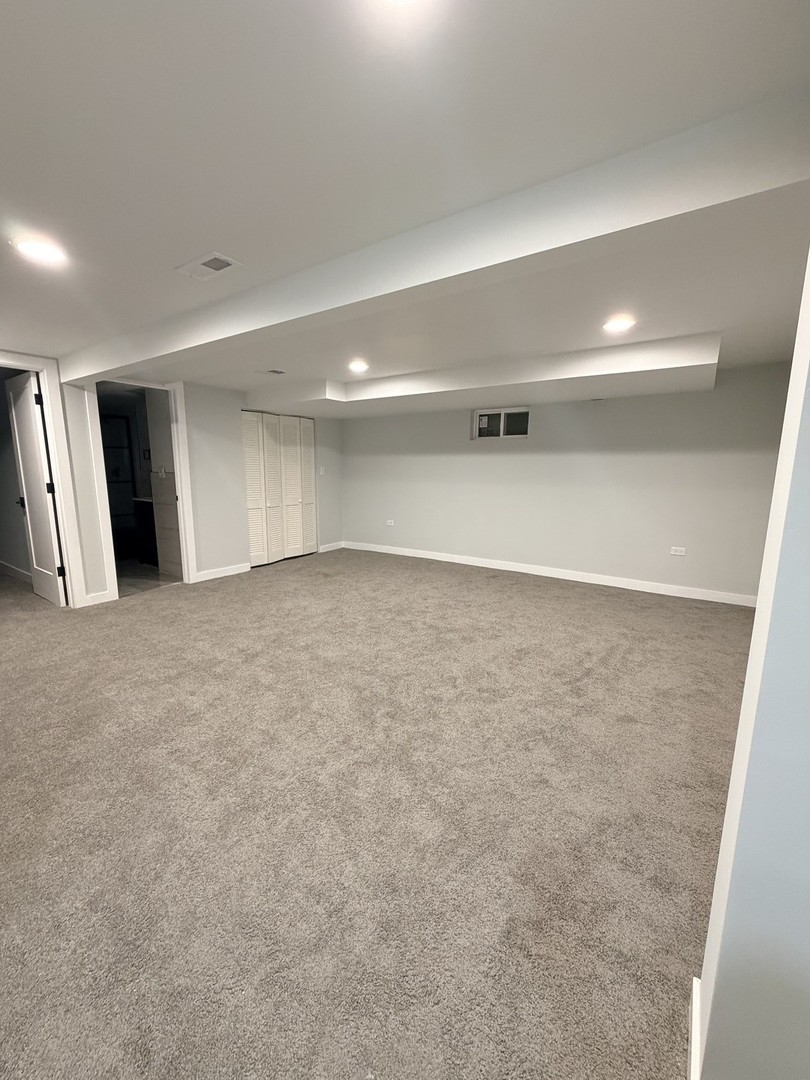 3024 West Fargo Avenue Chicago, IL 60645 - Photo 29 of 38 a view of an empty room