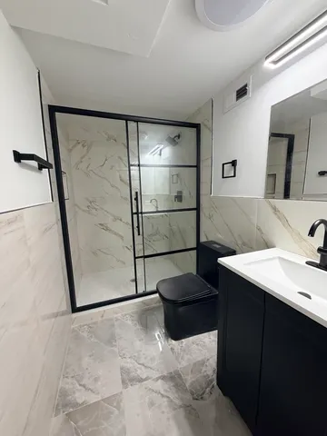 $719,900 | 3024 West Fargo Avenue, Chicago, IL 60645