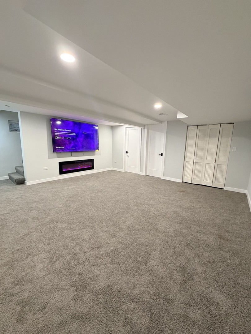 3024 West Fargo Avenue Chicago, IL 60645 - Photo 35 of 38 a view of an empty room