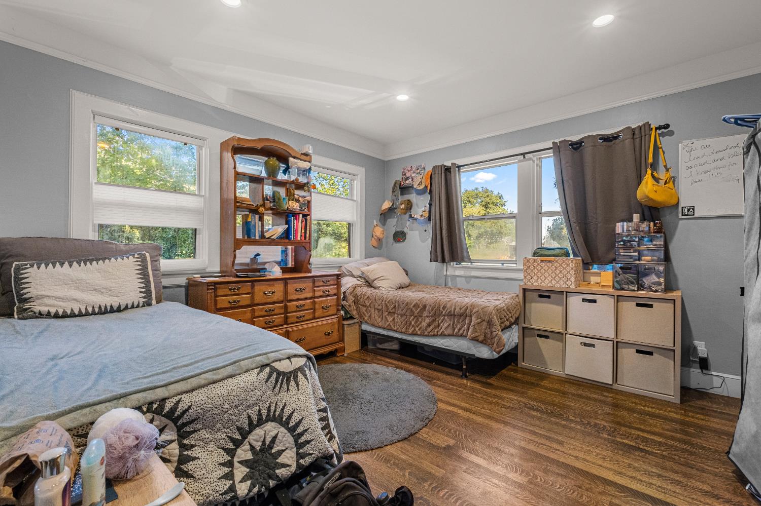 320 Taylor Road Newcastle, CA 95658 - Photo 33 of 75 a bedroom with two beds and a dresser