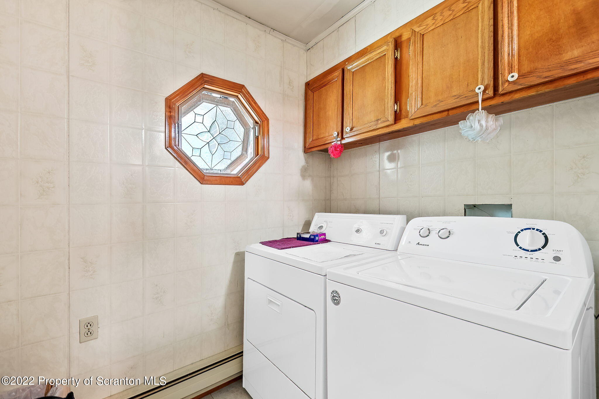423 Fairview Road Dalton, PA 18414 - Photo 13 of 21 a utility room with dryer and washer