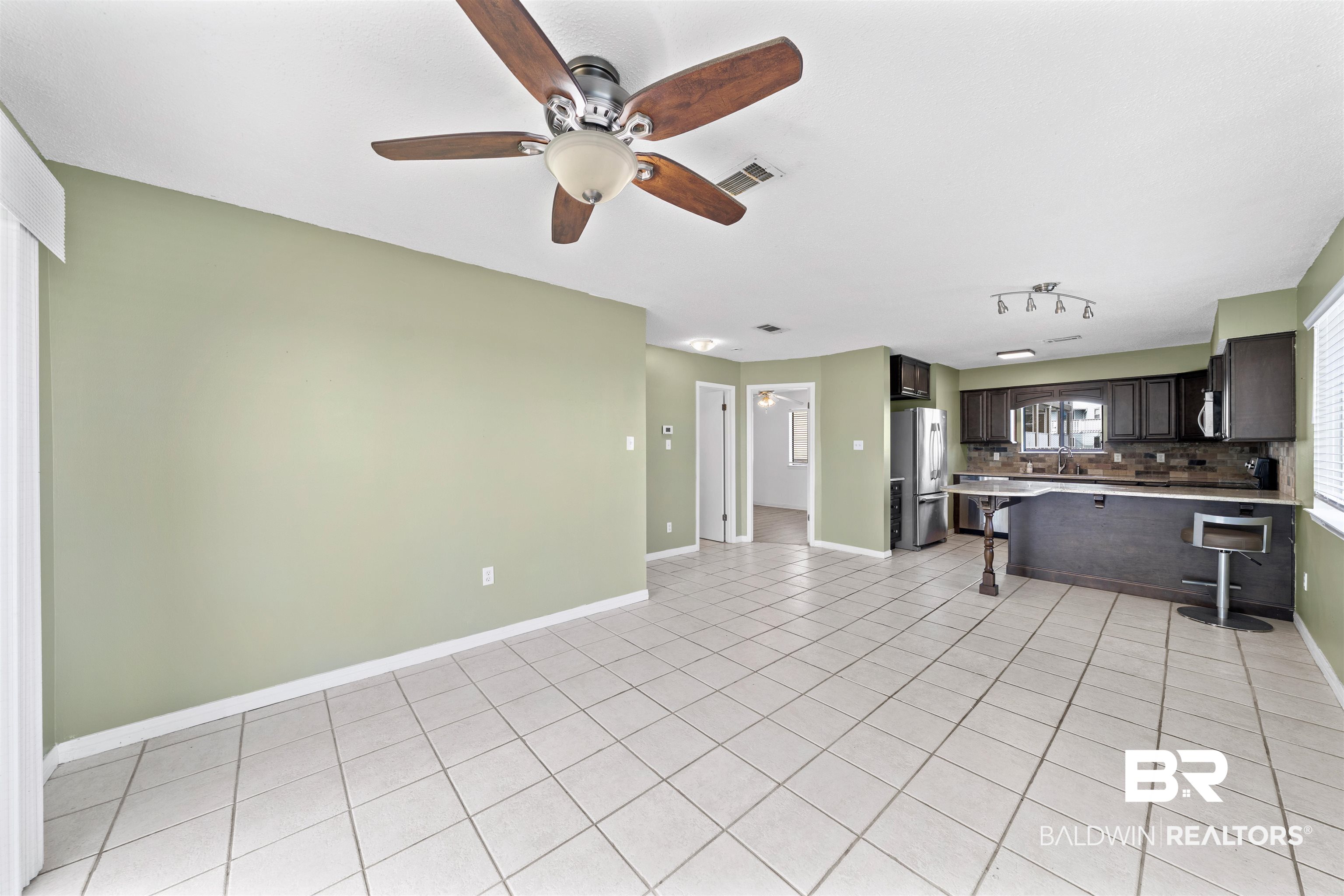 25925 Canal Road, Unit 205 Orange Beach, AL 36561 - Photo 4 of 22 Gallery Image 4