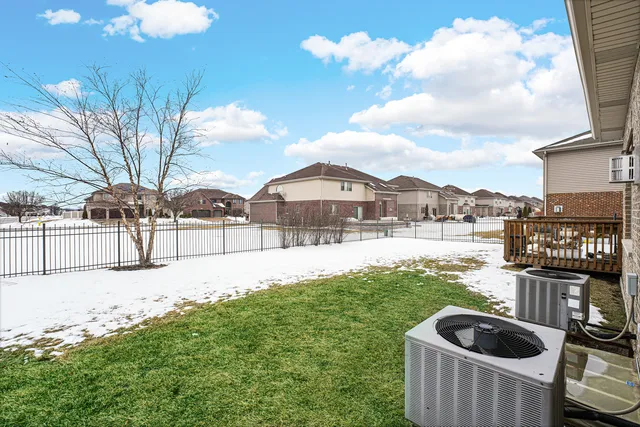 a view of a yard in front of house
