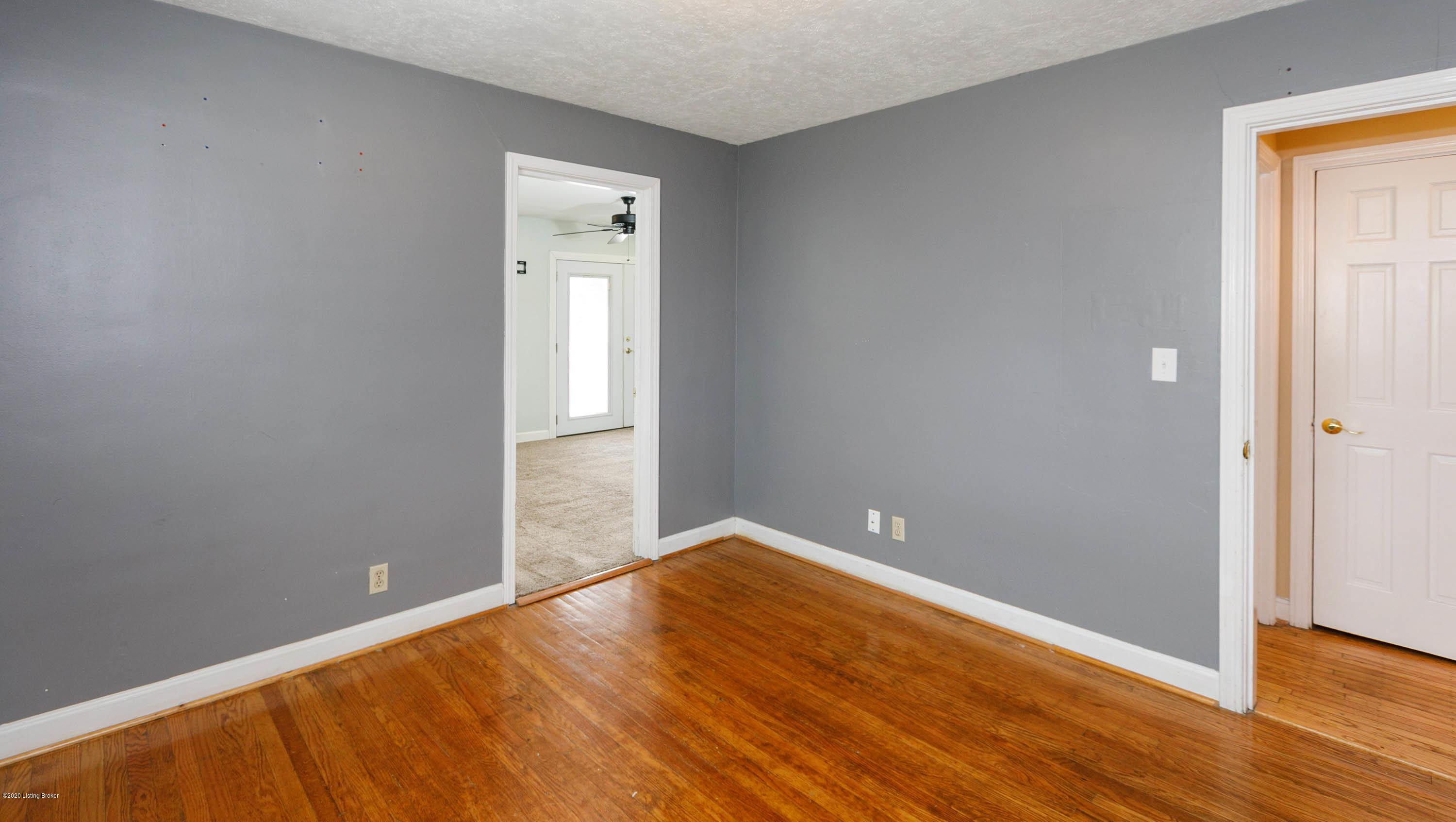 5410 Rolling Ridge Road Louisville, KY 40214 - Photo 20 of 38 021