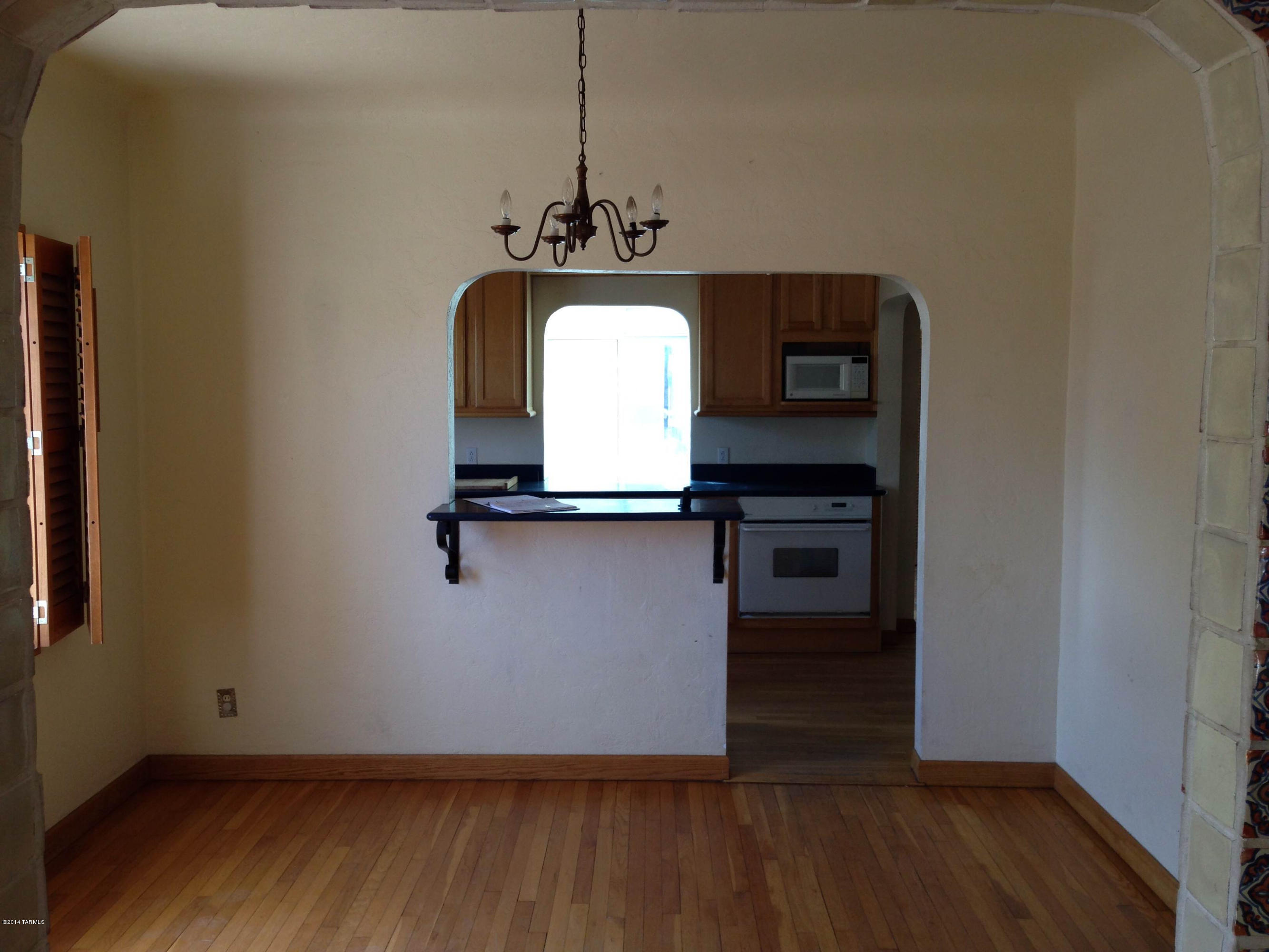 2130 East Spring Street Tucson, AZ 85719 - Photo 5 of 12
