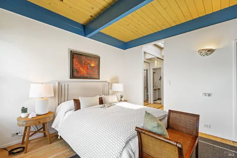 $999,999 | 1318 South Mallard Drive, Richmond, CA 94801