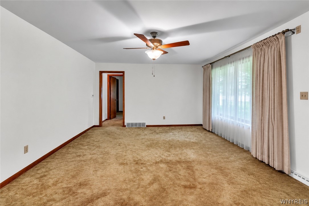 10413 Erie Road Brant, NY 14081 - Photo 18 of 33 Living Room