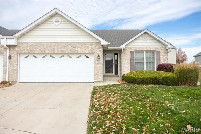 $350,000 | 333 Villa Tuscany Court, Unit 5B, O'Fallon, MO 63366