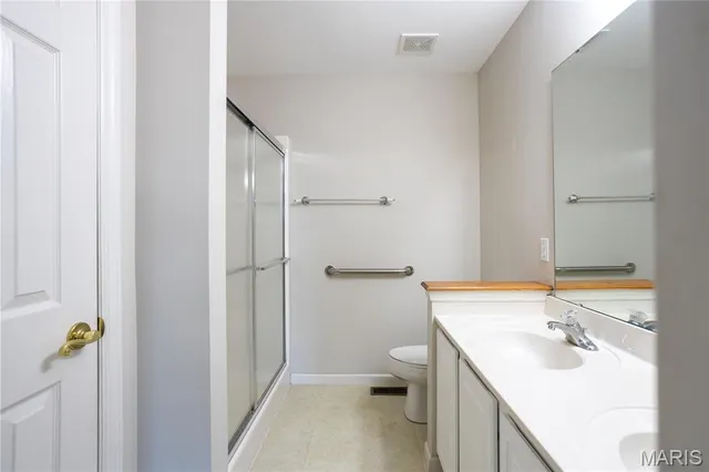 $350,000 | 333 Villa Tuscany Court, Unit 5B, O'Fallon, MO 63366