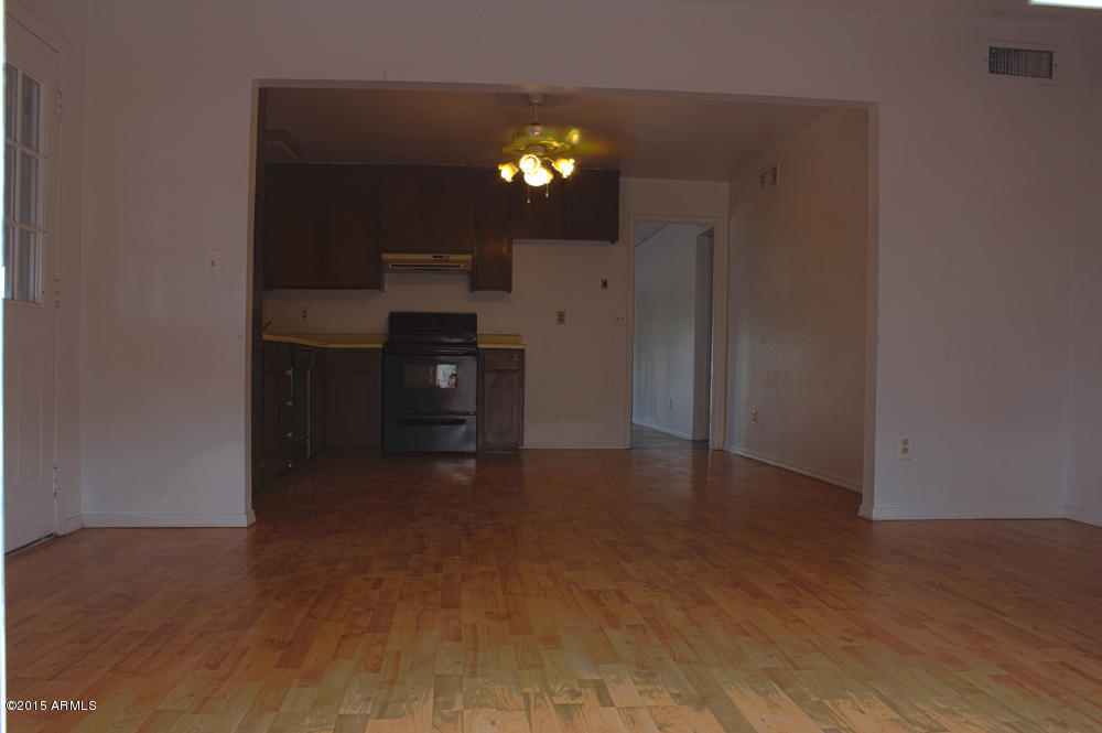 3403 West Cactus Road Phoenix, AZ 85029 - Photo 6 of 16 kitchen / family room