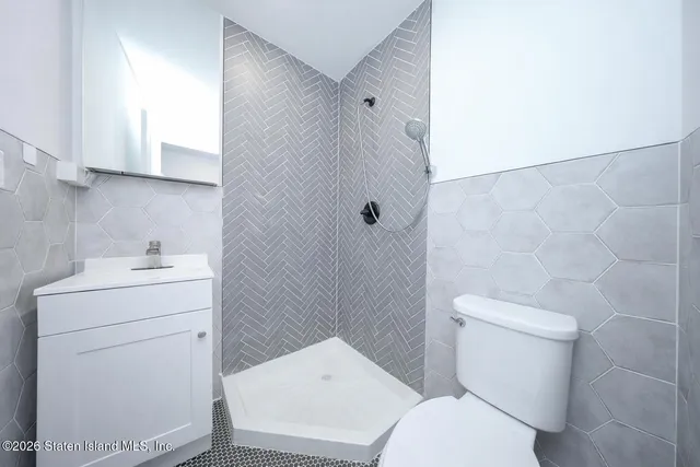 $789,900 | 337 B Hunter Avenue | Midland Beach