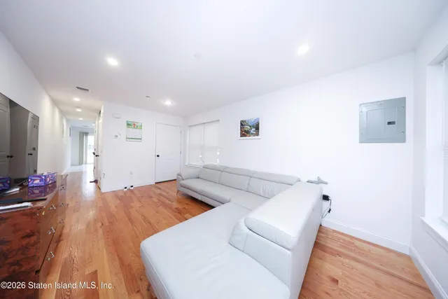 $789,900 | 337 B Hunter Avenue | Midland Beach