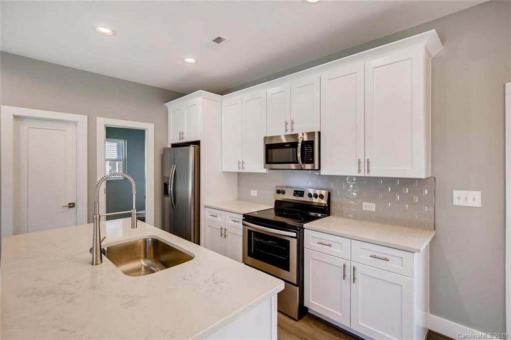 3129 Ridge Avenue Charlotte, NC 28208 - Photo 9 of 24 Gallery Image 9