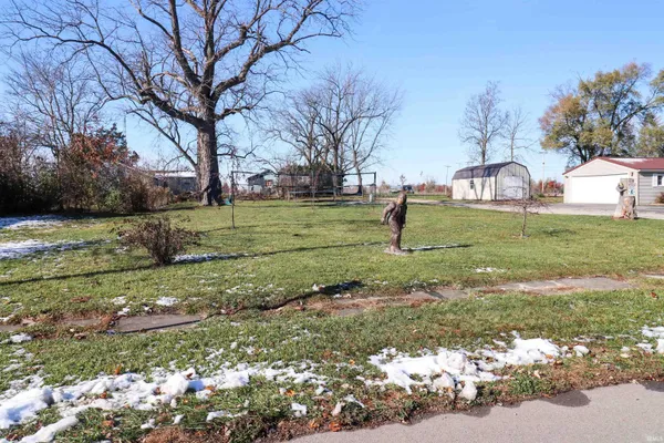 $3,900 | 300 South Angle Street, Dunkirk, IN 47336