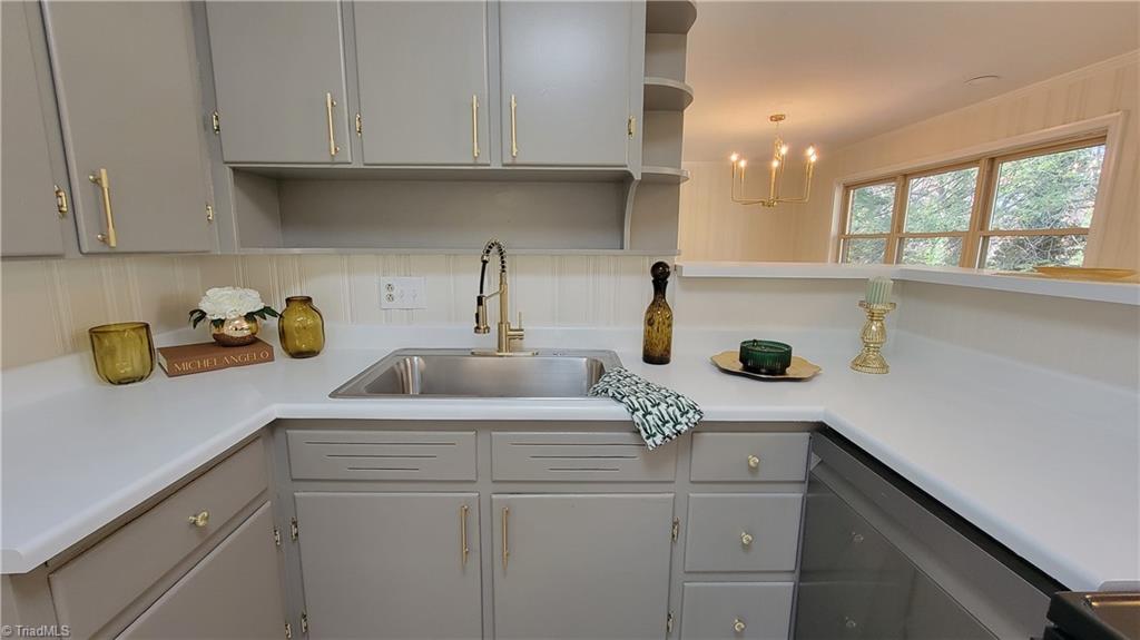 1111 Harris Street Eden, NC 27288 - Photo 3 of 23