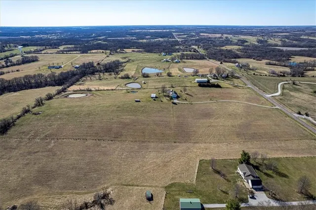 $260,000 | 16605 County Road CC, Holt, MO 64048