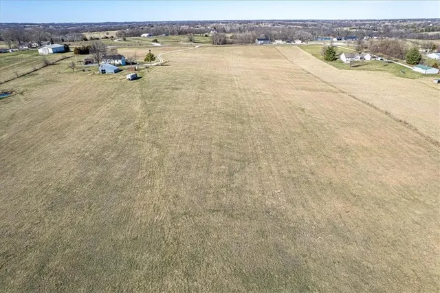 $260,000 | 16605 County Road CC, Holt, MO 64048