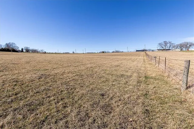 $260,000 | 16605 County Road CC, Holt, MO 64048