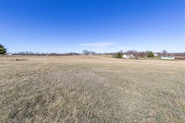 $260,000 | 16605 County Road CC, Holt, MO 64048