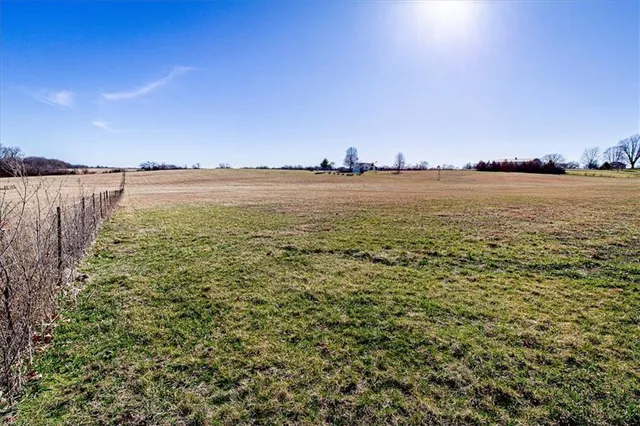 $260,000 | 16605 County Road CC, Holt, MO 64048