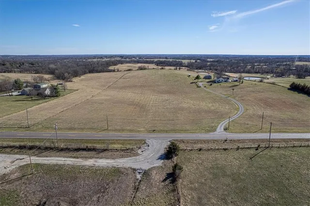 $260,000 | 16605 County Road CC, Holt, MO 64048