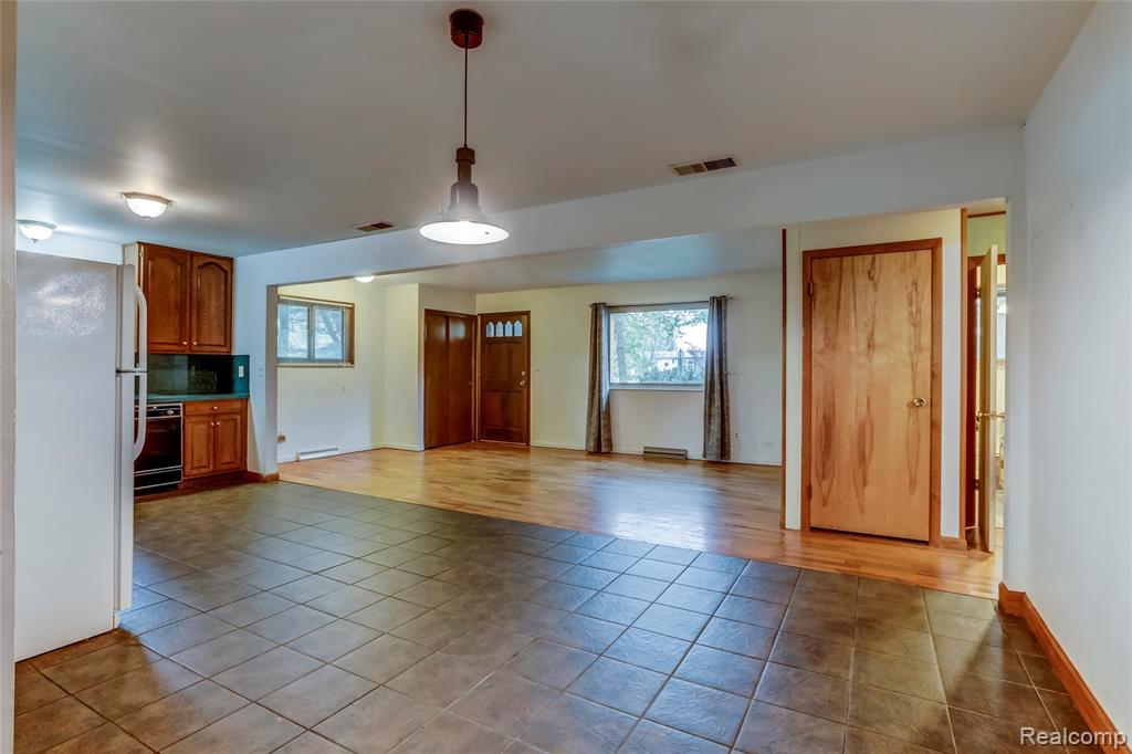 13839 Elwell Road Belleville, MI 48111 - Photo 23 of 25