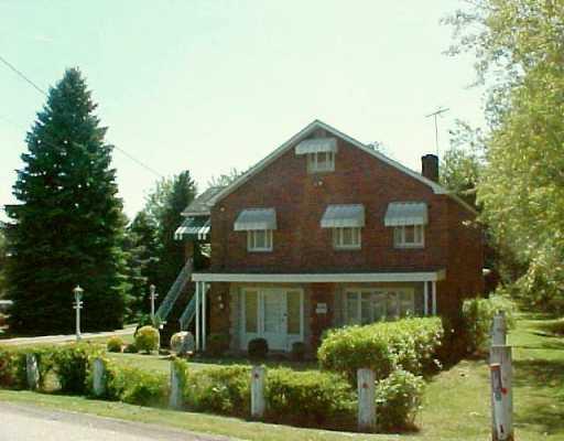 1050 5 Pines Road North Huntingdon, PA 15642 - Photo 1 of 5 Exterior Front.