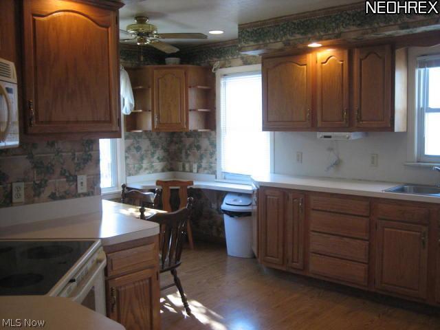 1520 Maplegrove Road South Euclid, OH 44121 - Photo 6 of 17