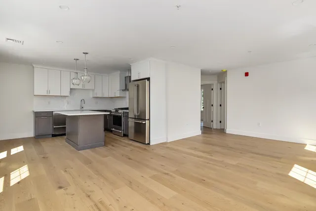 $675,000 | 665 Wallis Road, Unit 2, Rye, NH 03870