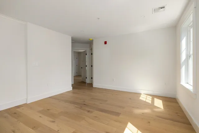 $675,000 | 665 Wallis Road, Unit 2, Rye, NH 03870