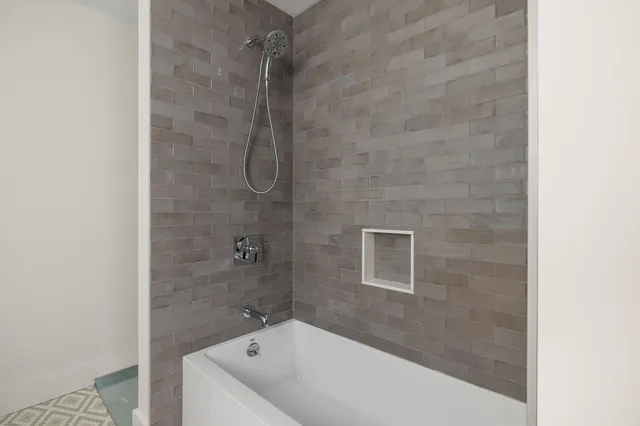 $675,000 | 665 Wallis Road, Unit 2, Rye, NH 03870