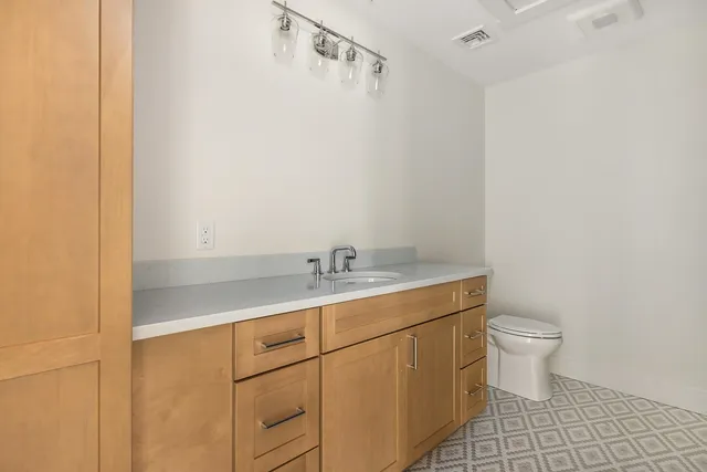 $675,000 | 665 Wallis Road, Unit 2, Rye, NH 03870