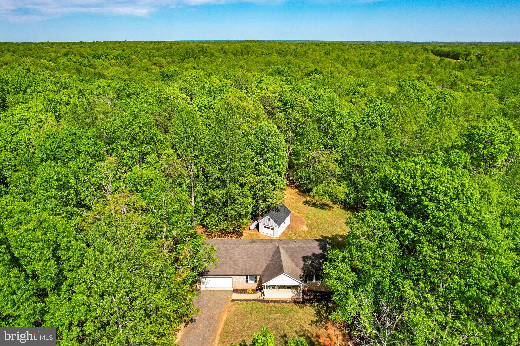 13047 Elk Run Road Bealeton, VA 22712 - Photo 5 of 58