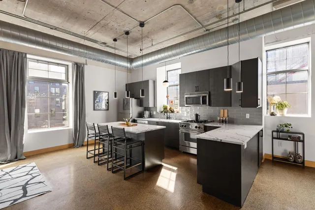 $3,000 | 918 North 3rd Street, Unit 204, Minneapolis, MN 55401
