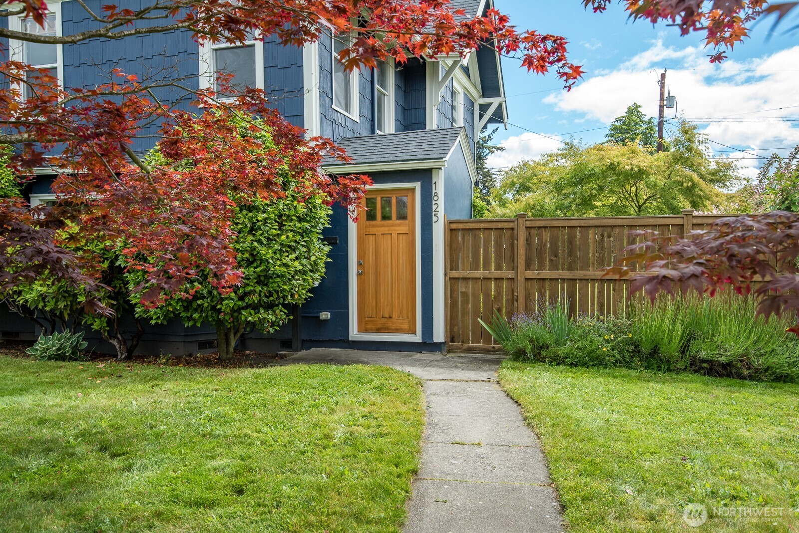 1825 Rucker Avenue Everett, WA 98201 - Photo 2 of 40