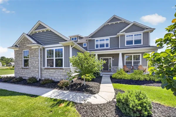 $619,900 | 2429 Walnut View Drive, Howell, MI 48855
