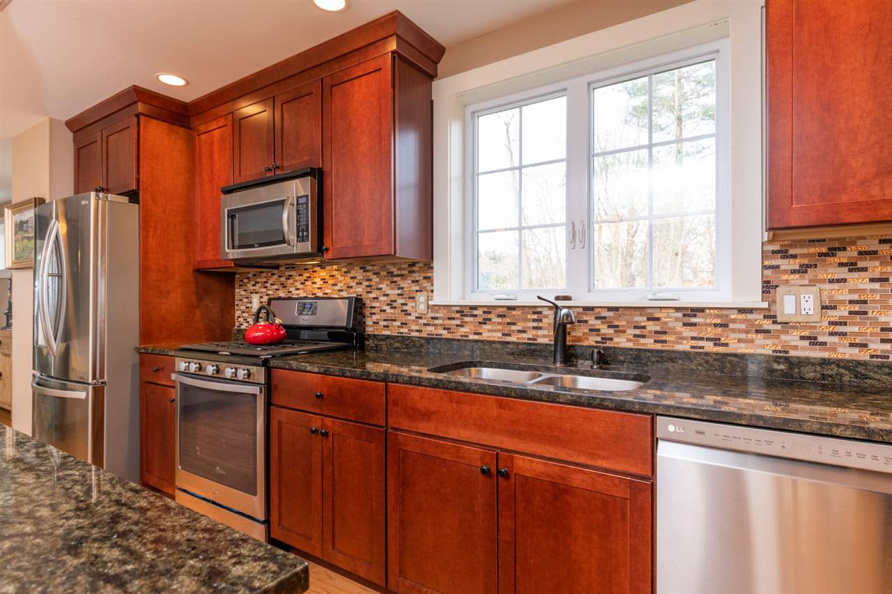 10 Baron Road Hampton, NH 03842 - Photo 13 of 40