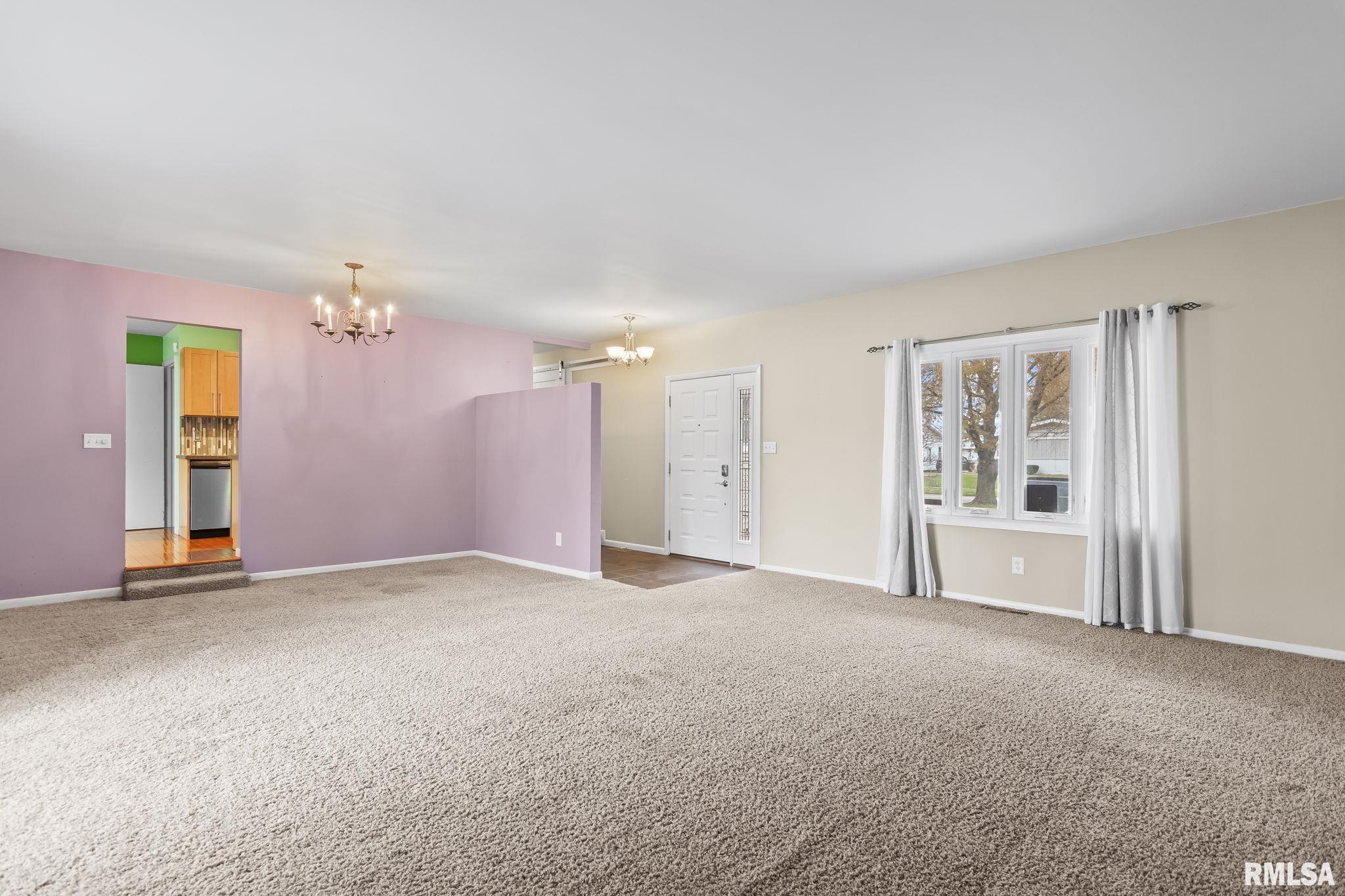 2216 Fairway Drive Springfield, IL 62704 - Photo 6 of 38