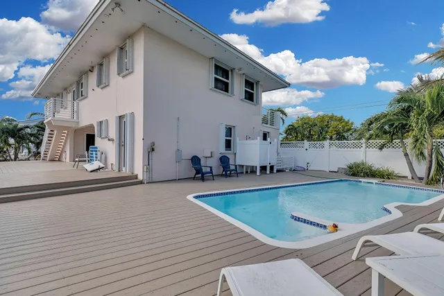 $1,950,000 | 1850 Manor Lane, Marathon, FL 33050