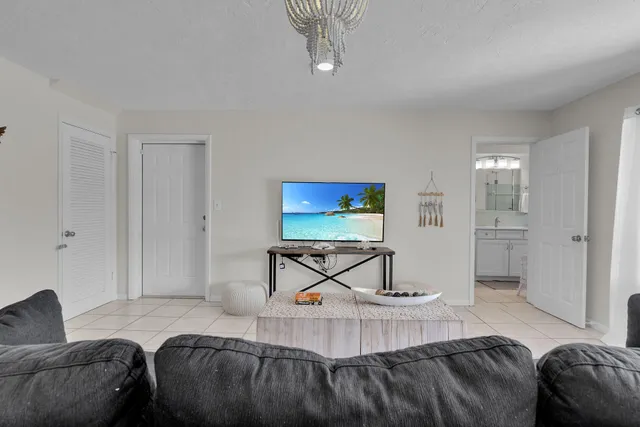 $1,950,000 | 1850 Manor Lane, Marathon, FL 33050