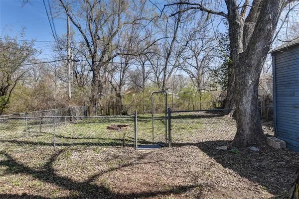 $155,000 | 10126 East Golf Avenue, Independence, MO 64053