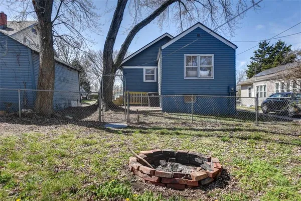 $155,000 | 10126 East Golf Avenue, Independence, MO 64053