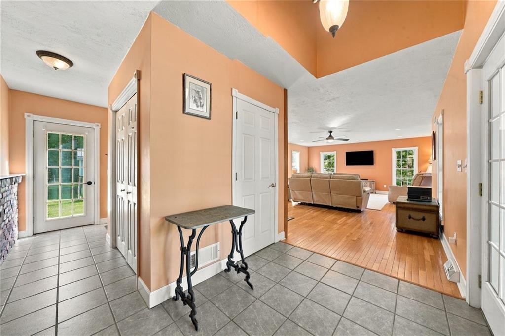 271 Rudder Road Ligonier, PA 15658 - Photo 4 of 44 Gallery Image 4