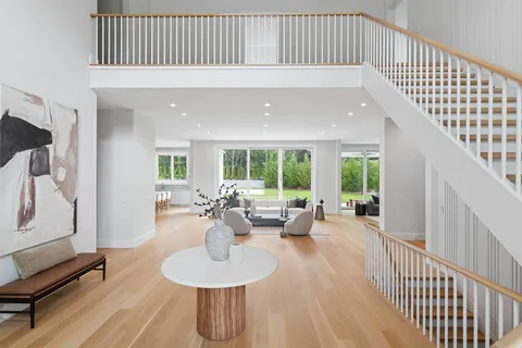 $6,395,000 | 2061 Deerfield Road, Sag Harbor, NY 11963