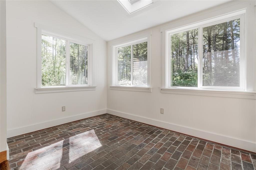 13 Stagecoach Road Falmouth, ME 04105 - Photo 9 of 35 Photo